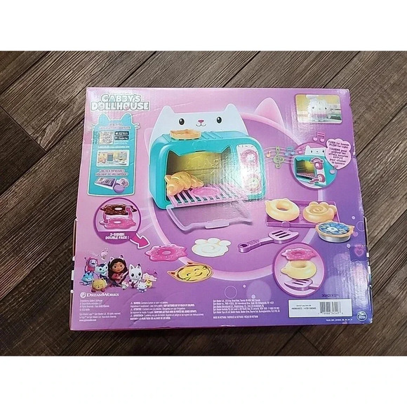 Gabby's Dollhouse Bakey With Cakey Oven Includes 11-piece Playset Sound & Light - Picture 3 of 4